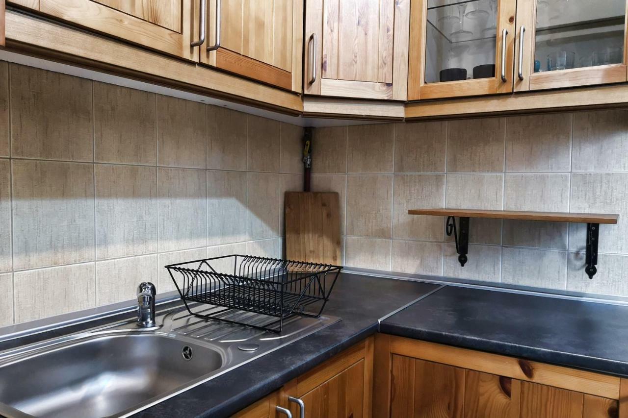 Ktw Spodek Apartment คาโตวีตเซ ภายนอก รูปภาพ